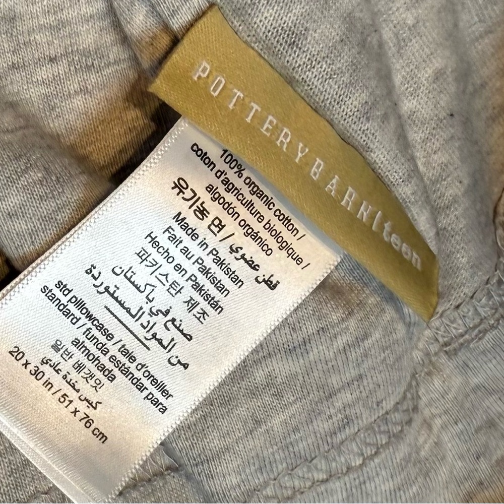 Pottery Barn Teen Organic Cotton Twin Bedding Sheets - Gray - Picture 2 of 5
